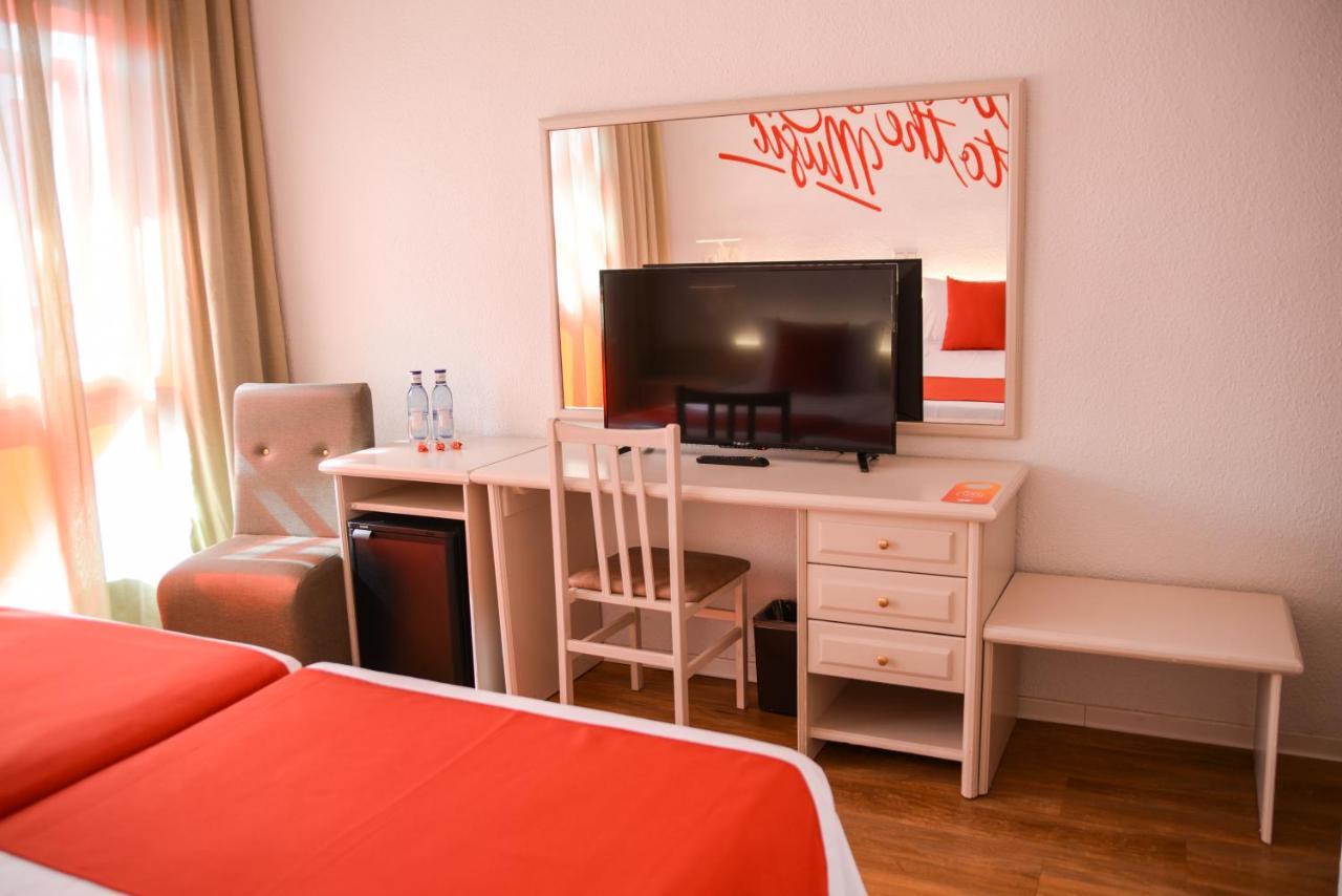 Lloret Vibe Affiliated By Fergus (Adults Only) Lloret de Mar Exterior foto