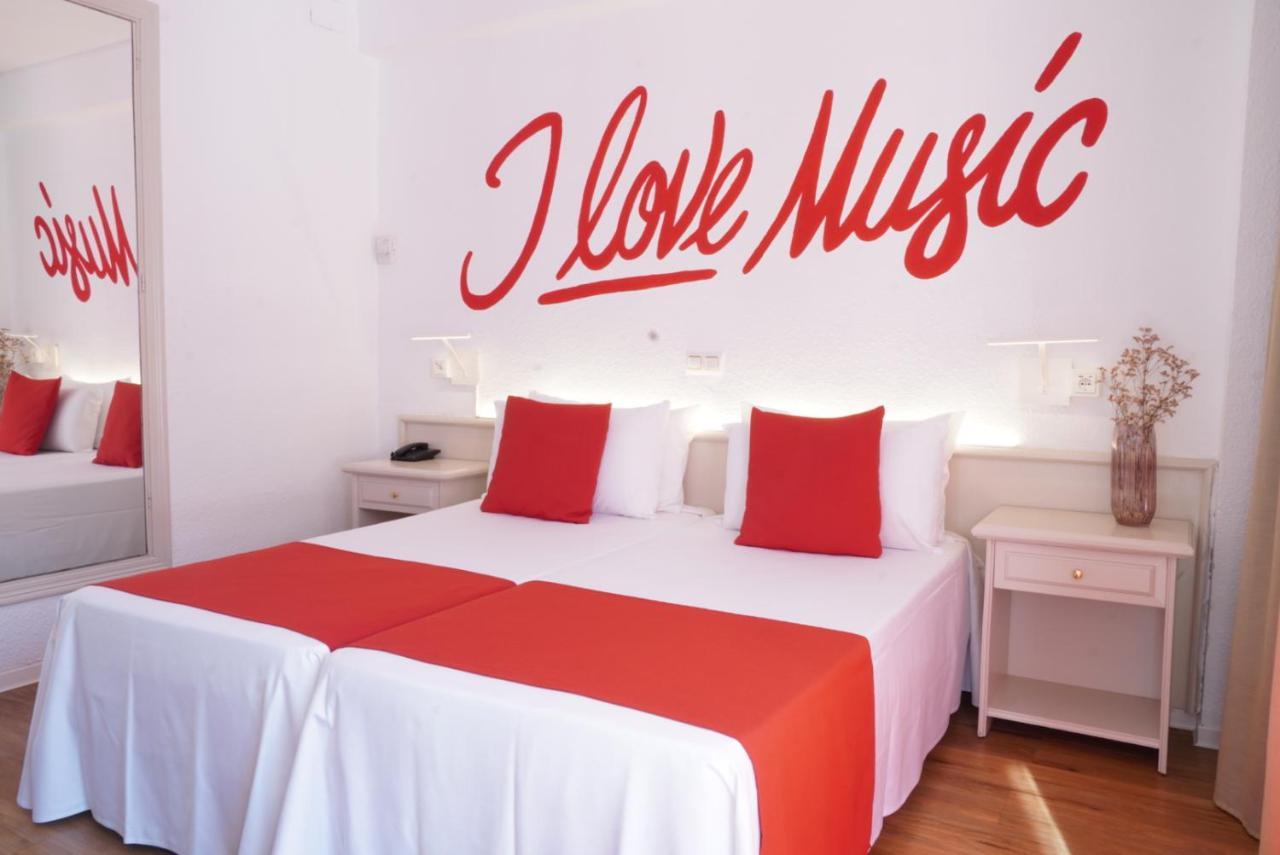 Lloret Vibe Affiliated By Fergus (Adults Only) Lloret de Mar Exterior foto